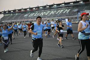 BIB: 5099, 51114, 83391, 83389
                            <button type="button" onclick="openModal(10464802)" class="btn btn-primary btn-sm float-right btn-popup" data-toggle="modal" data-target=".modal-high-quality">
                        <i class="fas fa-shopping-cart"></i> Add to Cart
                    </button>
                                            <button type="button" onclick="isThisMe(10464802, true)" class="btn btn-success btn-sm float-right btn-popup btn-isme hidden" data-toggle="tooltip" data-placement="bottom" title="นี่คือรูปของคุณใช่ไหม คลิกที่นี่เพื่อเอาเข้าอัลบั้ม">
                        <i class="fas fa-plus"></i> Add to album
                    </button>
                    <button type="button" onclick="isThisMe(10464802, false)" class="btn btn-warning btn-sm float-right btn-popup btn-isnotme hidden">
                        <i class="fas fa-ban"></i> Remove from album
                    </button>